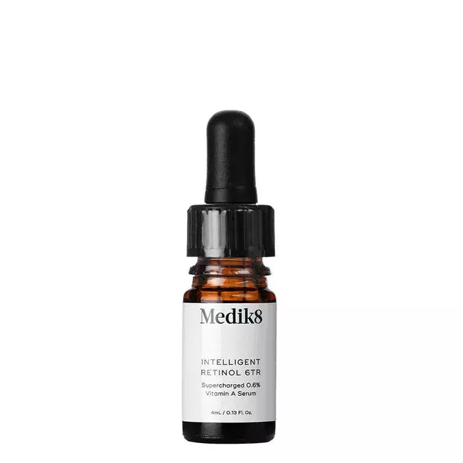 Нічна інтенсивна сироватка з ретинолом 0,6% Medik8 Intelligent Retinol 6TR 15 ml