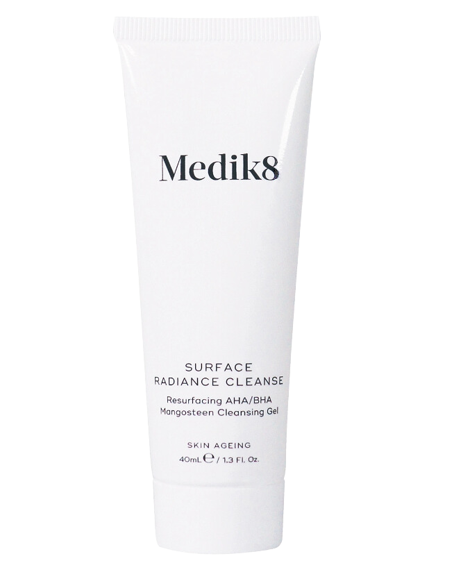 Гель для вмивання з AHA, BHA й екстактом мангостана Medik8 Surface Radiance Cleanse 150ml